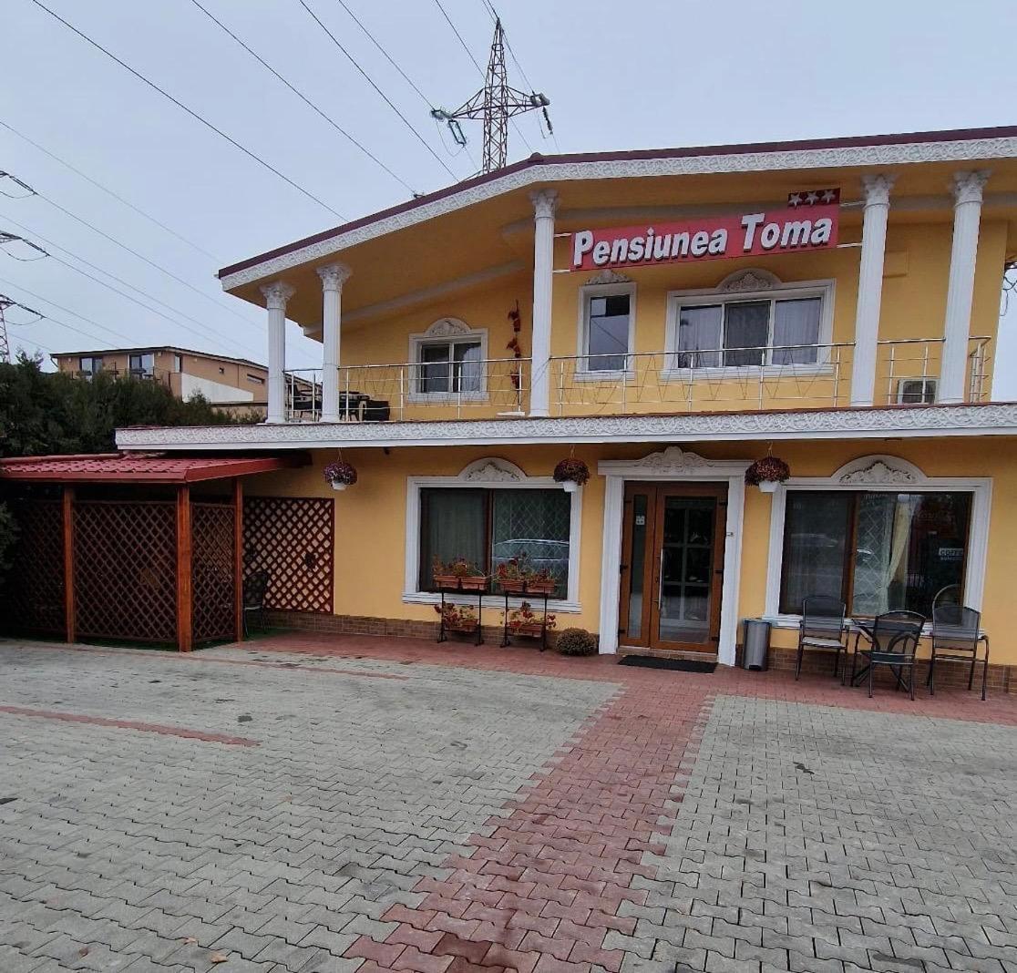 Pensiunea Toma Hotel Ploieşti Exterior foto